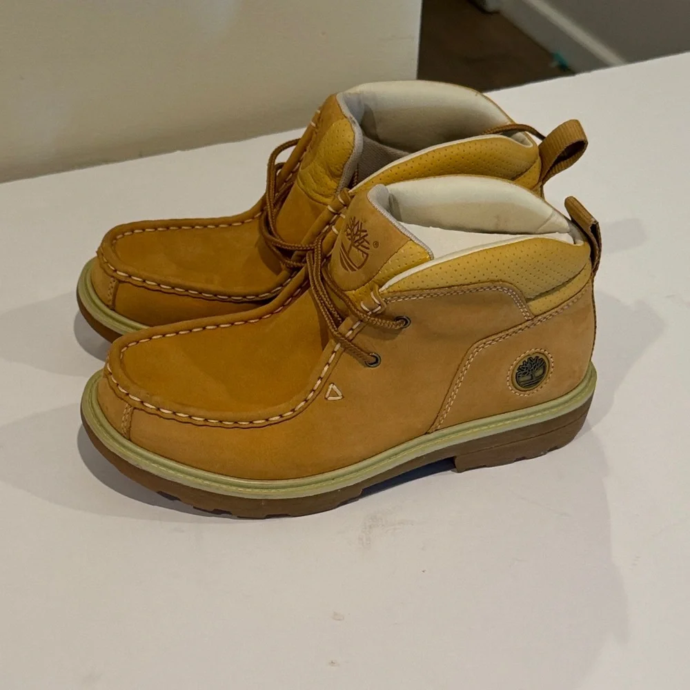 NWOT‎ Timberland Moe Toe Chukka Boots Children Boys Size 3.5
